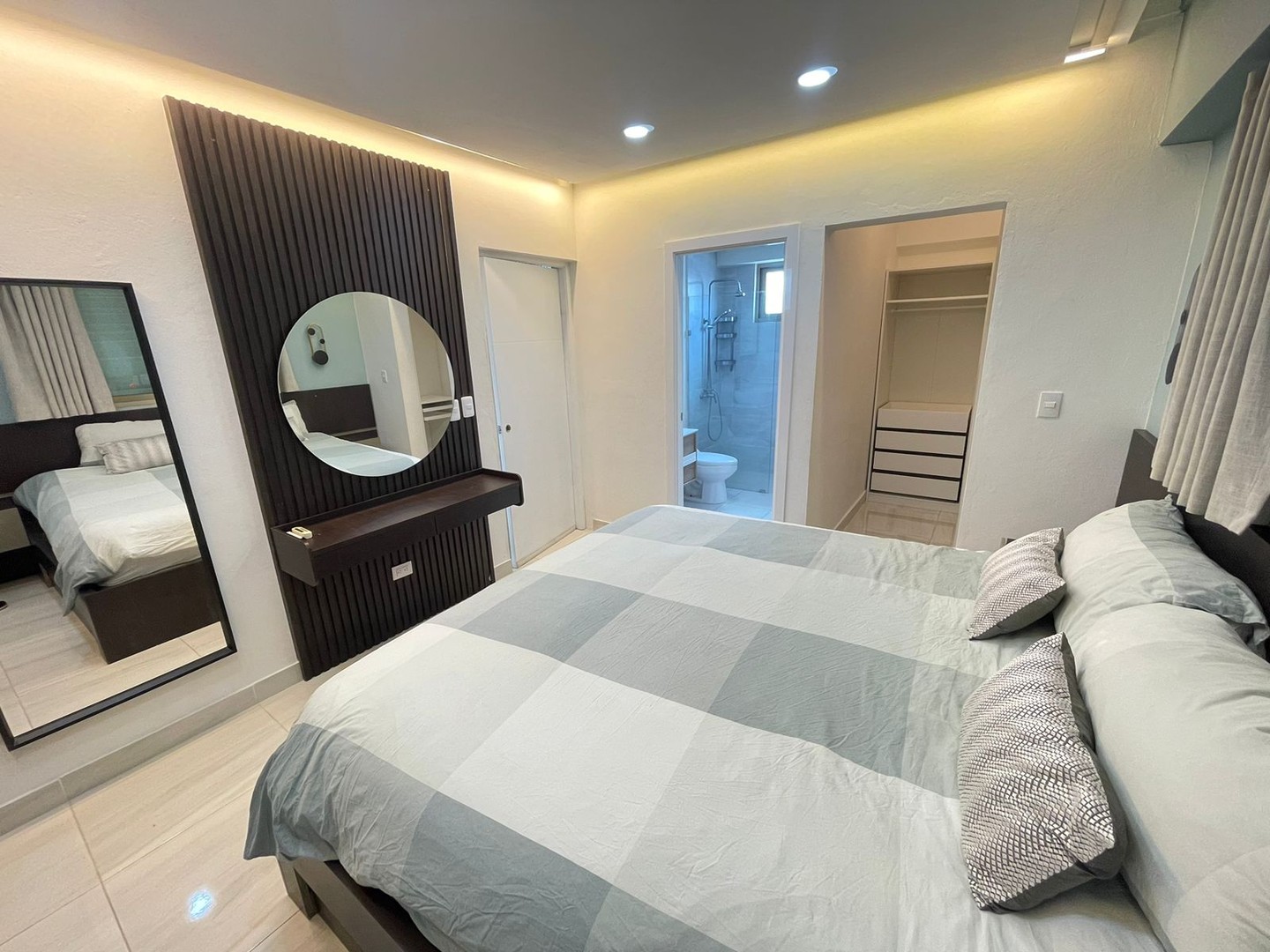 apartamentos - Se vende apartamento en Evaristo Morales 2