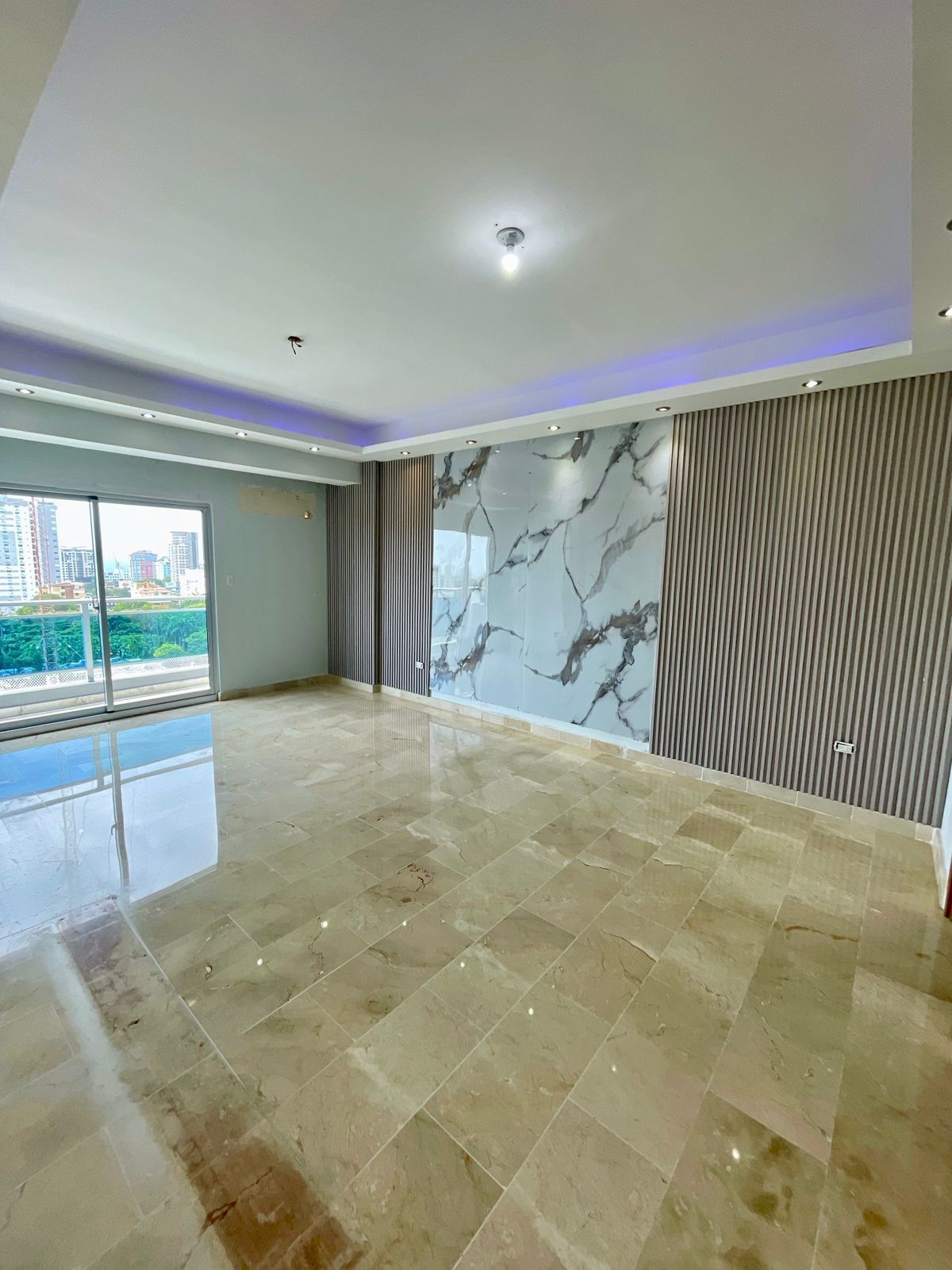 apartamentos - Apartamento en Piantini Piso 10 con vista 2