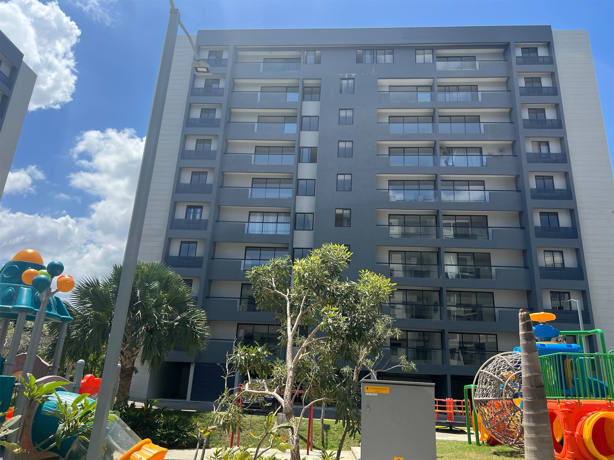 apartamentos - Alquilo En residencial Livera Hispaniamericana