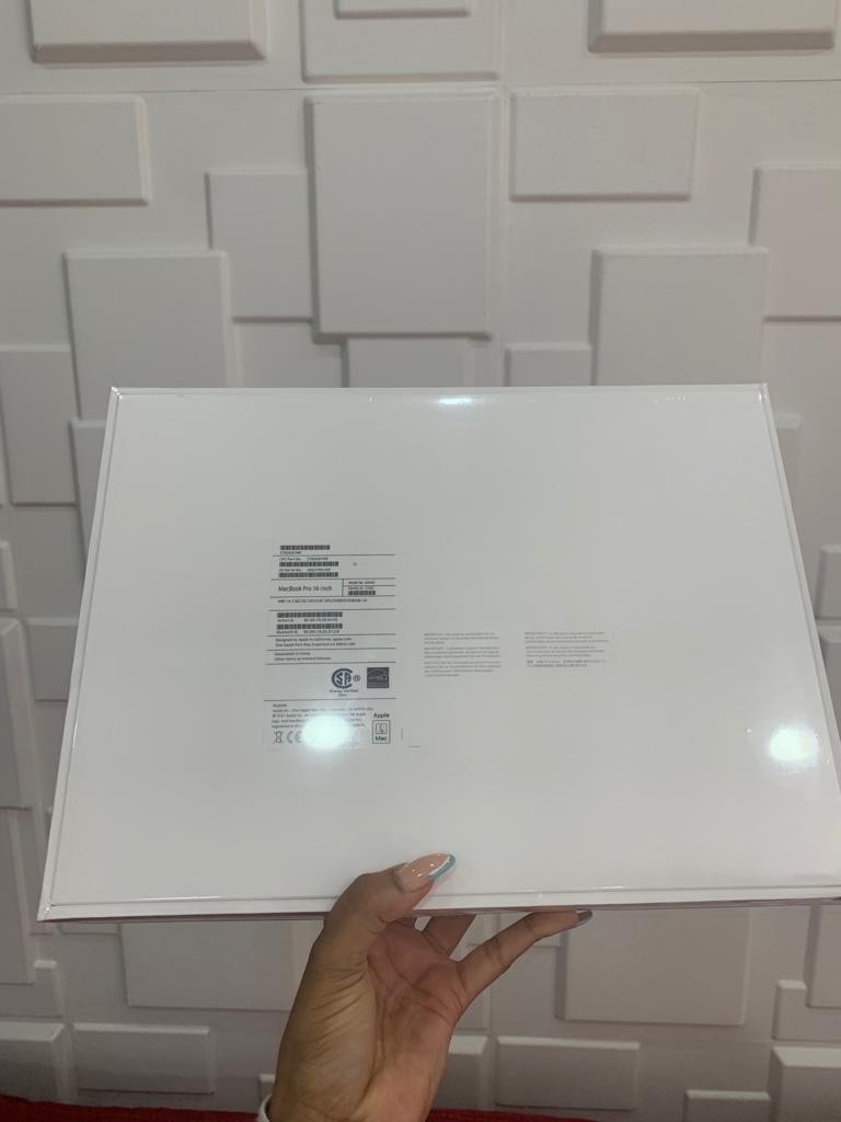 celulares y tabletas - MacBook Pro 14-inch 2021 32gb RAM 1TB 4
