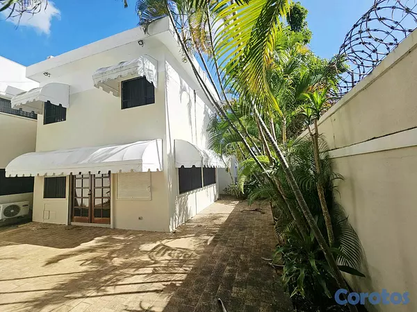 casas - Alquiler De Casa Residencial en ensanche Paraiso 2