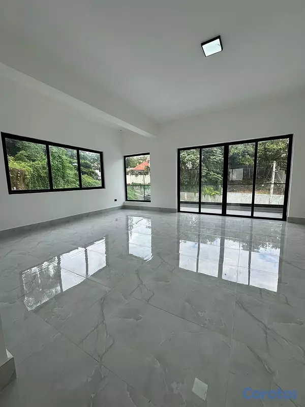 casas - vendo casa Arroyo hondo espectacular 4 habitaciones con baño 7 parqueos  10