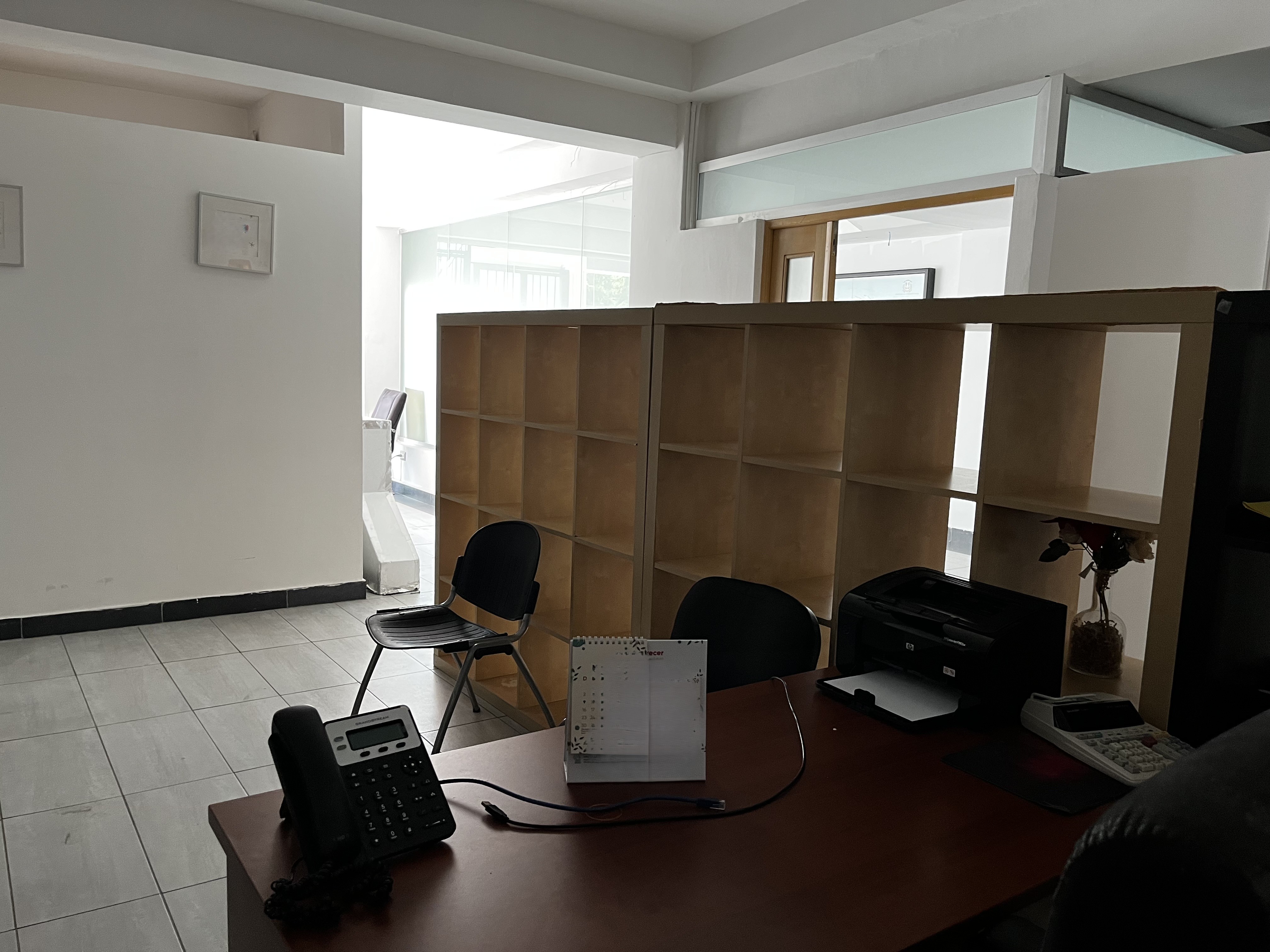 oficinas y locales comerciales - Oficina Alquiler Naco de 120 m2. Segundo Nivel  7