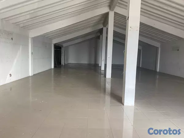 oficinas y locales comerciales - se alquila local  3