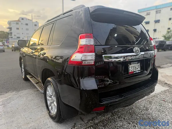 jeepetas y camionetas - Toyota Land Cruiser Prado VXL TurboDiesel 2015  5