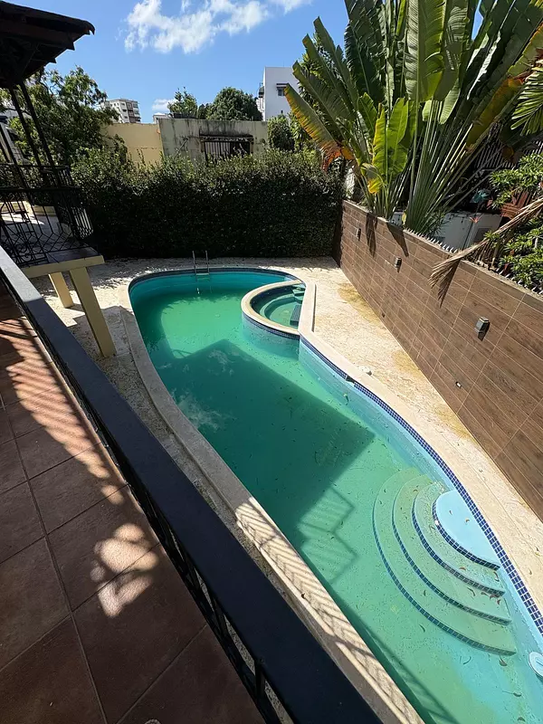 casas - Casa en alquiler Urbanización Fernandez de 4 Hab. 6