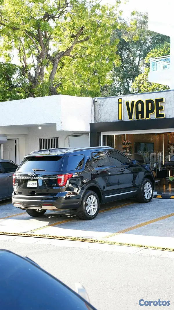 jeepetas y camionetas - Ford explorer 2019 XLT 950,000 3