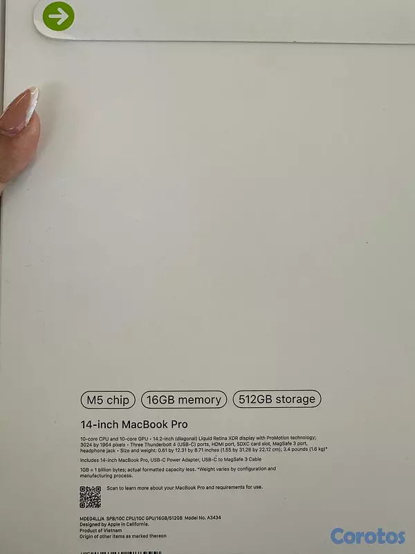 computadoras y laptops - MACBOOK 14” PRO M5 16GB RAM 512GB SSD SELLADA  2