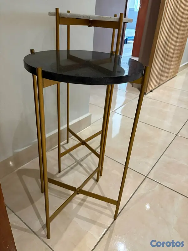 decoración y accesorios - Mesas laterales con tope en marmol 4