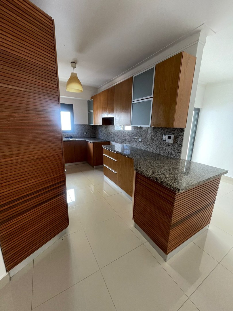 apartamentos - Rento Apto Moderno de 3 Habitaciones en 2do Piso en Las Praderas. 
CÓDIGO: PD253 4