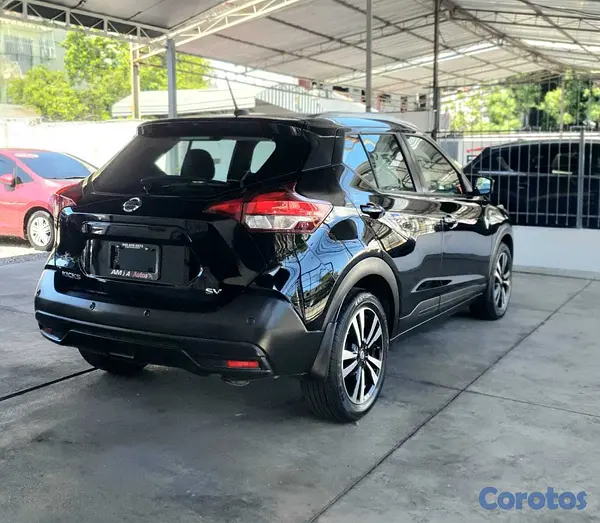 jeepetas y camionetas - NISSAN KICKS SV 2020 RECIEN IMPORTADA💕🚕😊👍 10