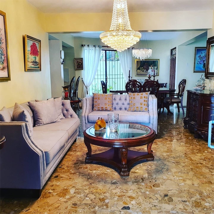 casas - Vendo casa en la av independencia