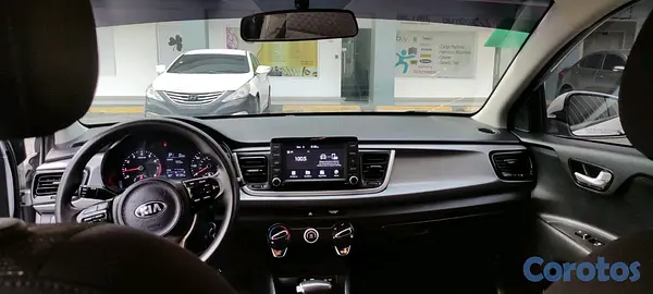 carros - kia rio 2020 4