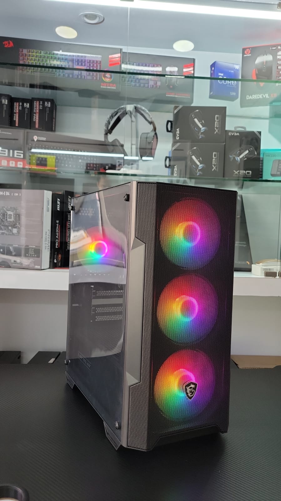 computadoras y laptops - Pc GAMING MSI , Ryzen 5 5600G  16GB 512 SSD 1