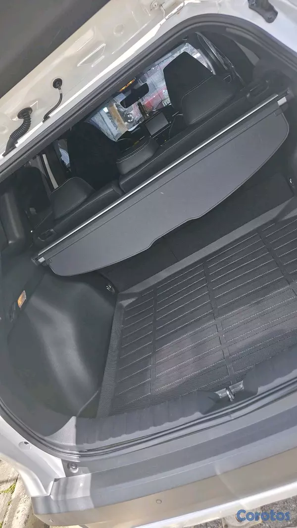 jeepetas y camionetas - Toyota corolla cross híbrido 2022 9