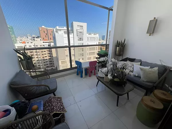 apartamentos - Piantini

SE VENDE VACÍO Apartamento de 2 habitaciones más estudio  USD$355,000 3