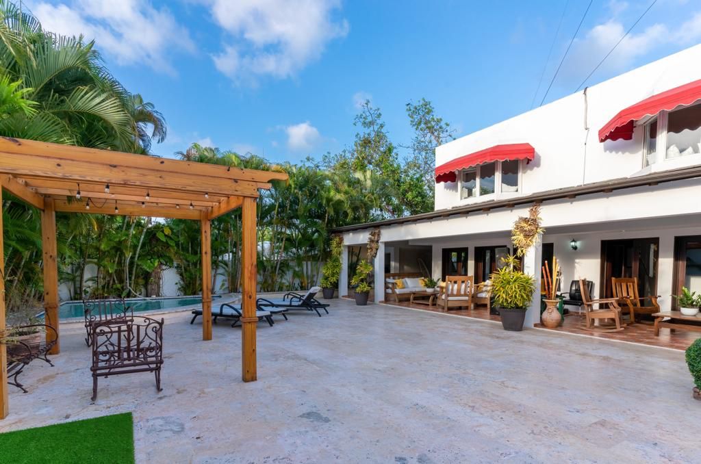 casas - Casa 5 habitaciones 5 baños 4 parqueos Alquiler o Venta en Arroyo Hondo II 5