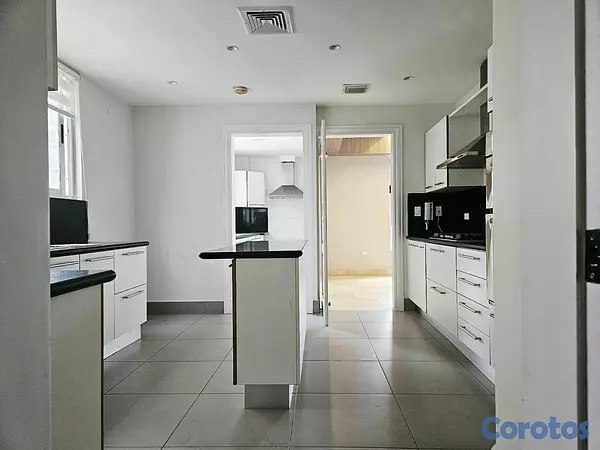 apartamentos - Venta de Apartamento en Piantini piso alto 7
