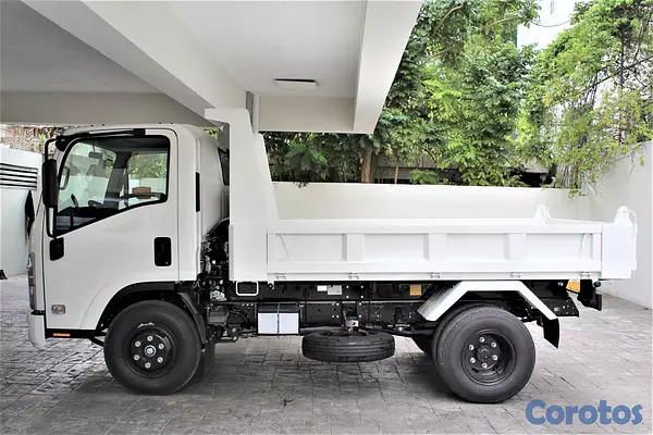 camiones y vehiculos pesados - Isuzu Volteo  4