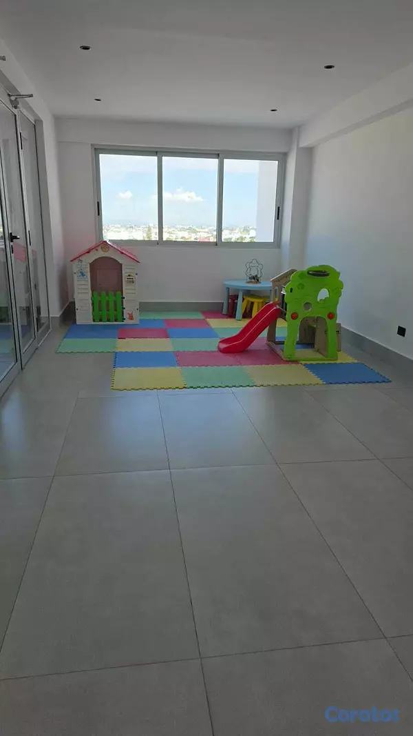 apartamentos - Urb.Real 2da con Terraza terminaciones de 1ra excelente ubicación y distribución 3