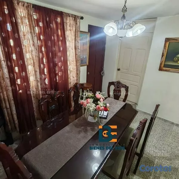 casas - Se vende amplia vivienda con cuatro dormitorios, m 3