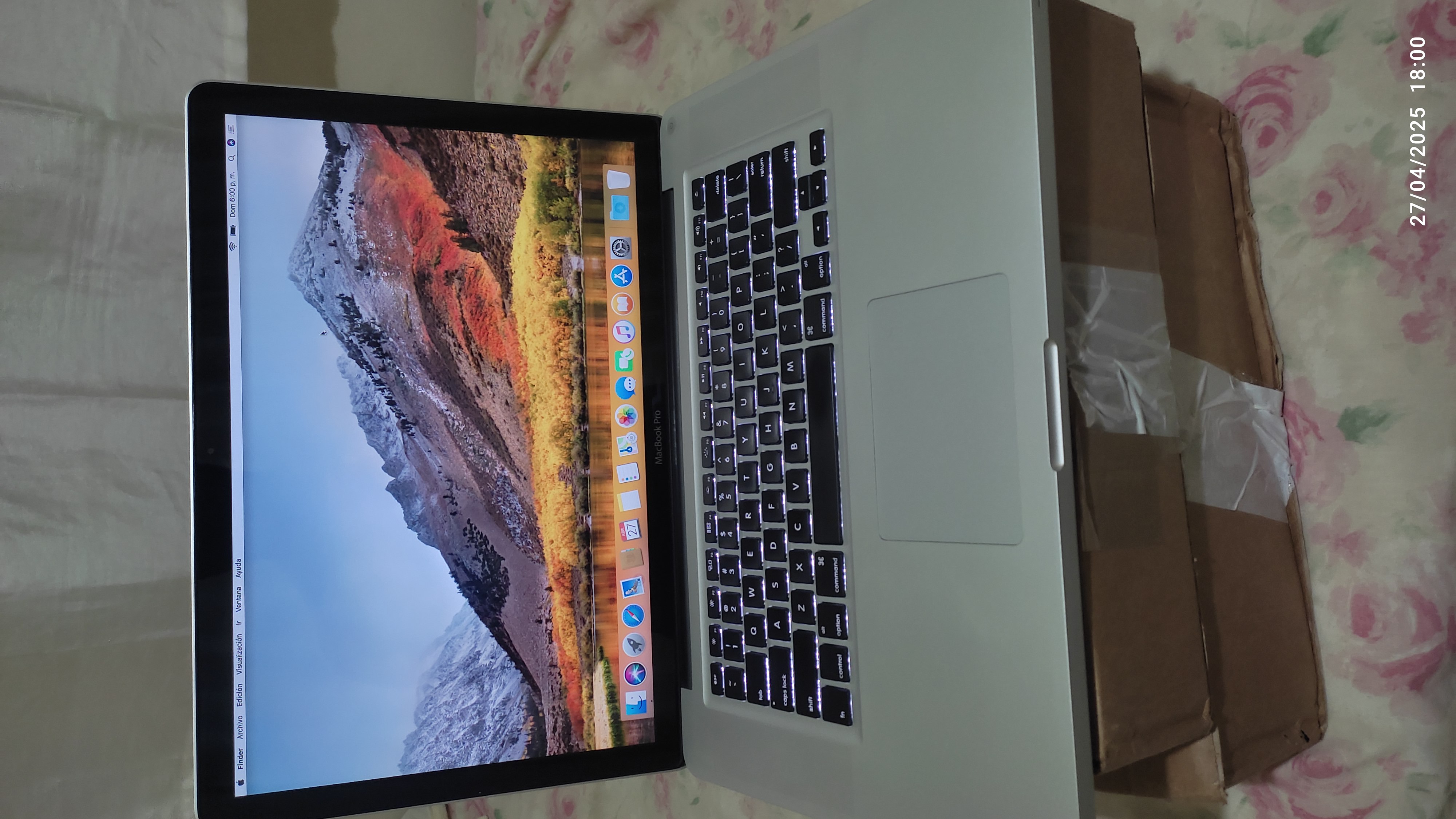 computadoras y laptops - Macbook Pro 2011 --- 15" Pulgadas 0