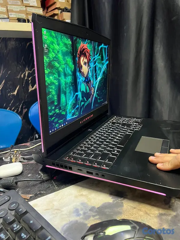 computadoras y laptops - Laptop Dell Alienware 17 R4 /i7-7700HQ@2,80ghz/Nvi 6