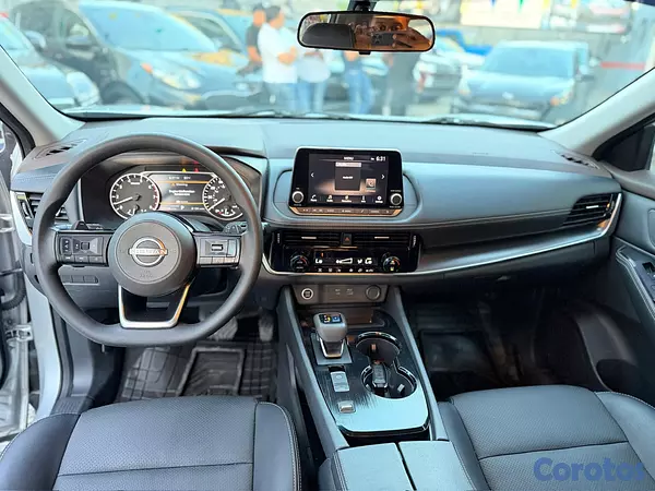 jeepetas y camionetas - NISSAN ROGUÉ SV 2022 9
