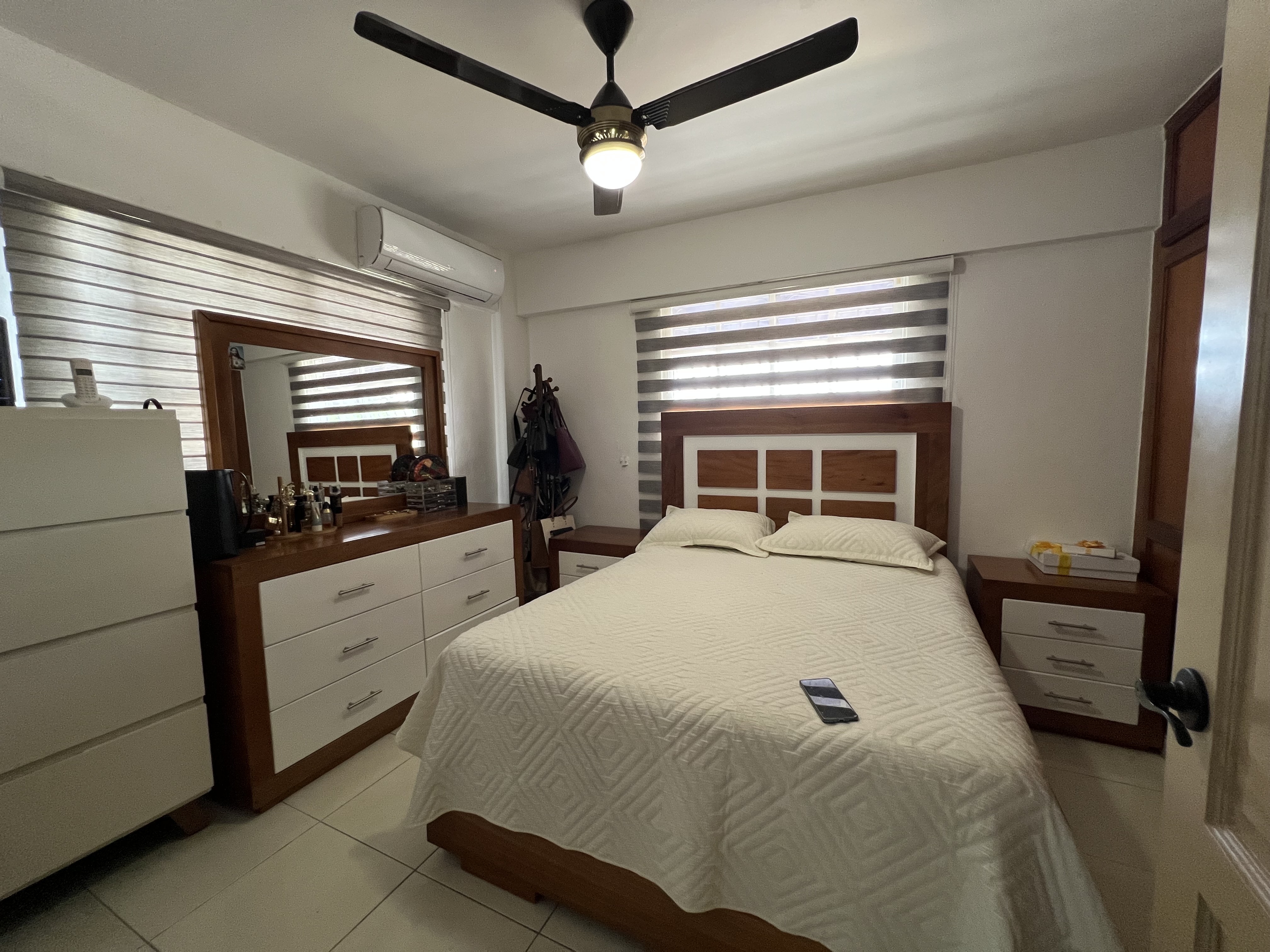 apartamentos - ARROYO HONDO VIEJO APARTAMENTO EN VENTA  2 HABITACIONES 3 PARQUEOS  5
