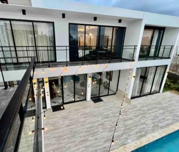 casas vacacionales y villas - Rento Villa en Nueva Romana varias habitaciones 
Próximo a la playa 8