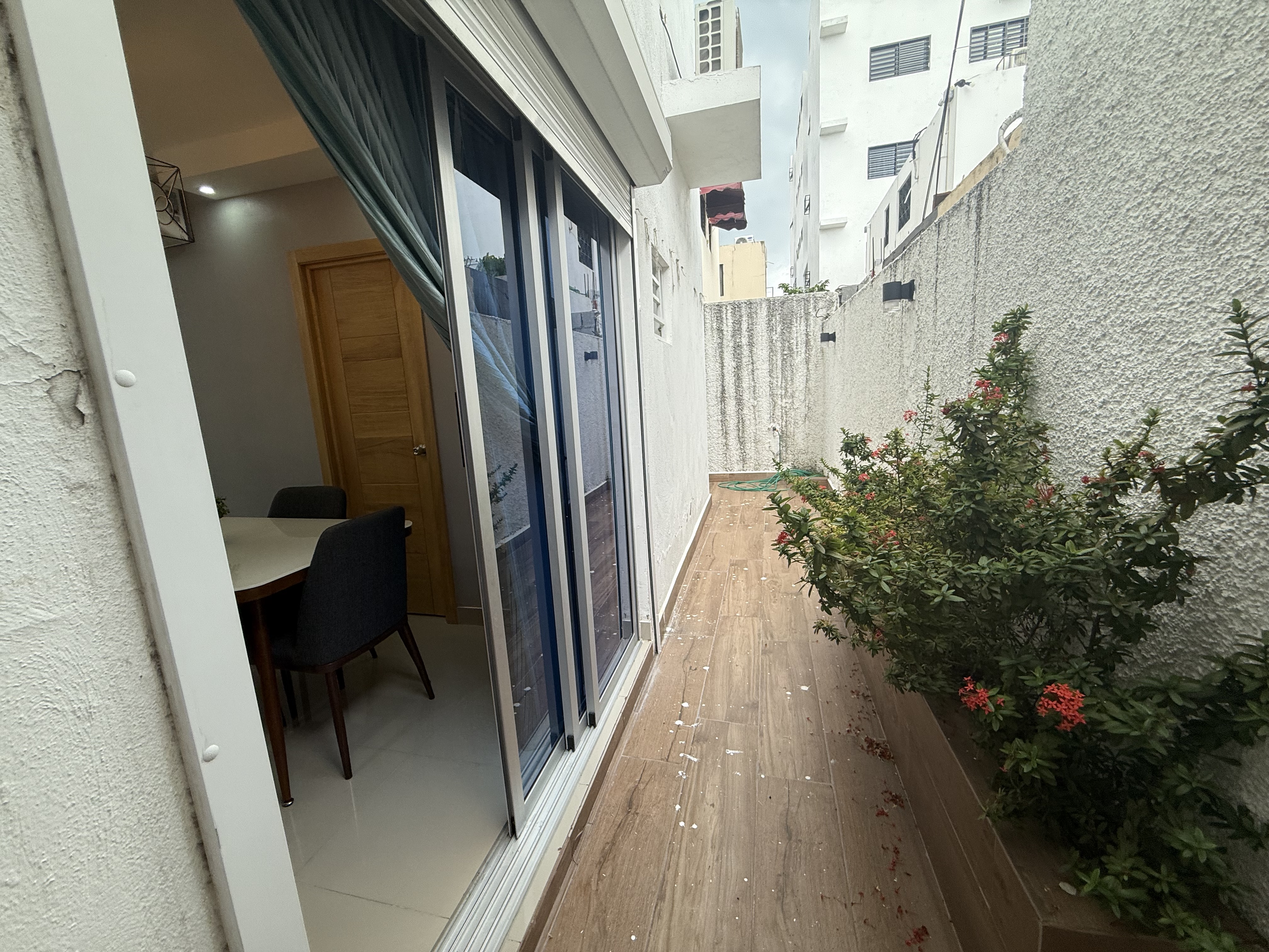 apartamentos - Vendo primer nivel klm 9 independencia dos hab 1.5 2