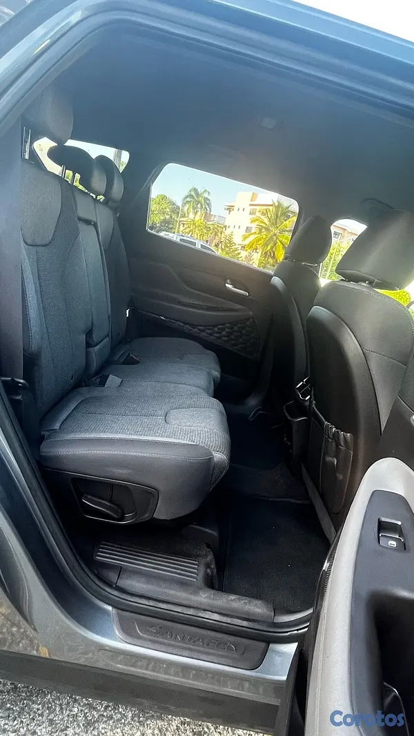 jeepetas y camionetas - Hyunday Santa Fe 2020 6