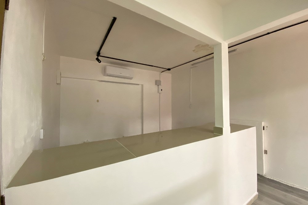 oficinas y locales comerciales - Oficina en Alquiler en 1er Nivel en Urb. FERNANDEZ