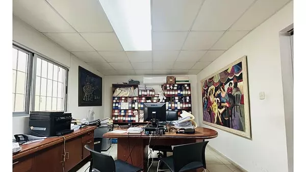 oficinas y locales comerciales - Local Comercial se Alquila en la 27 de Febrero 3