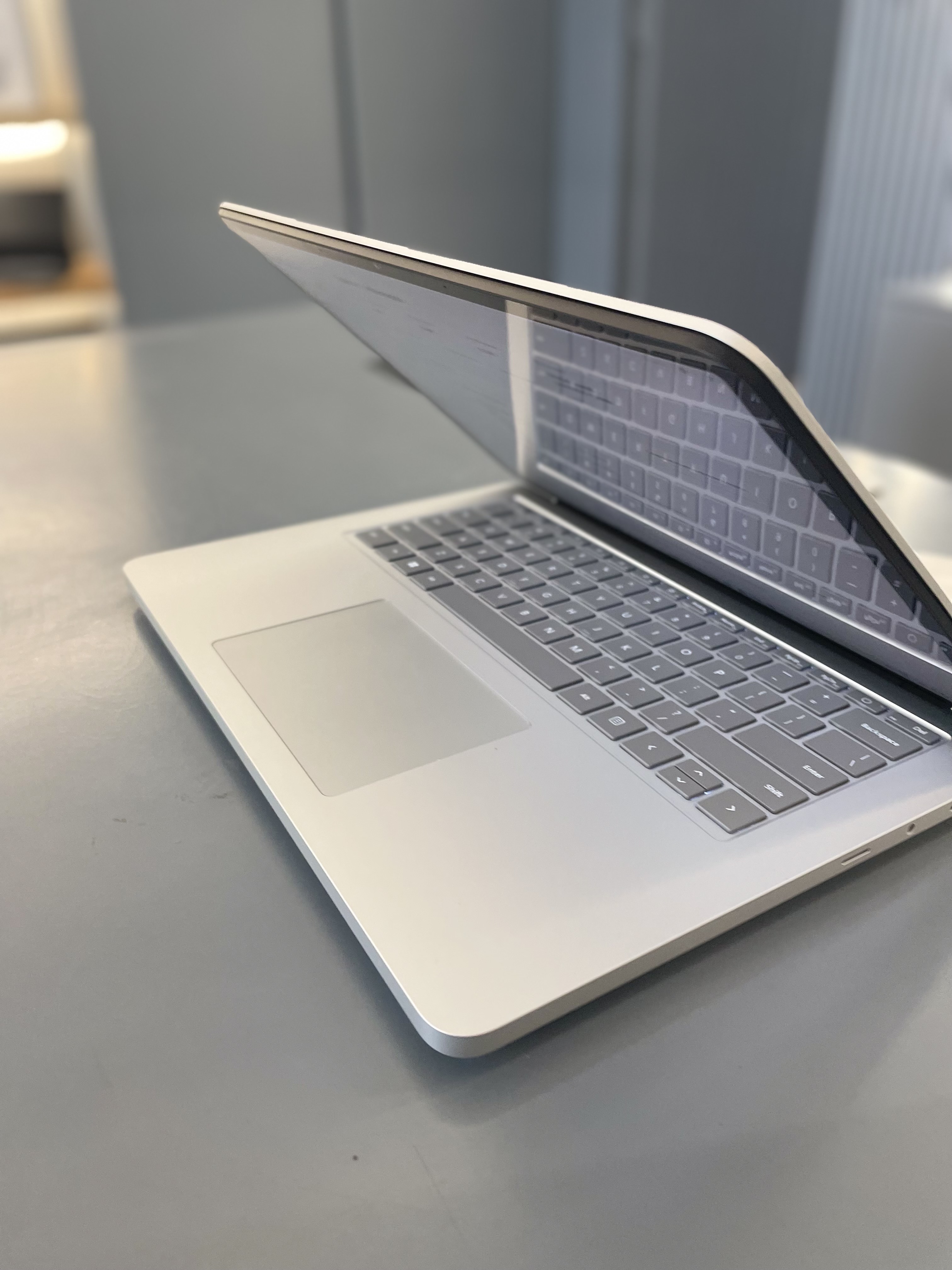 computadoras y laptops - Laptop Microsoft Studio 2 13TH Gen core i7 
16Gb de ram
512gb SSD  6