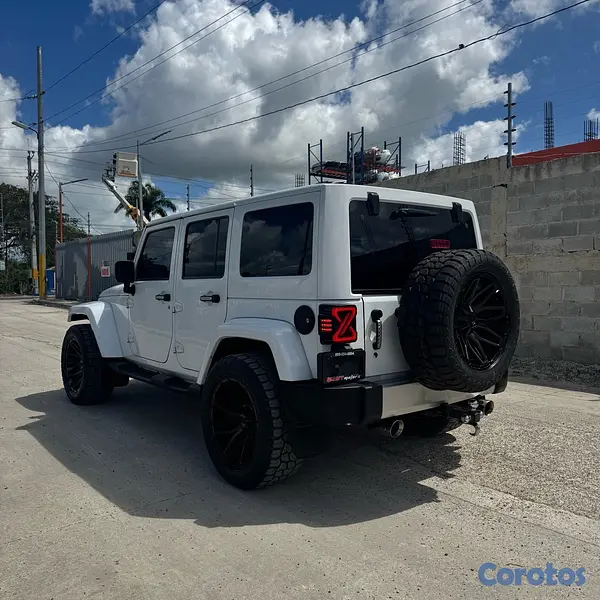 jeepetas y camionetas - Jeep Wrangler Sahara 2017  9