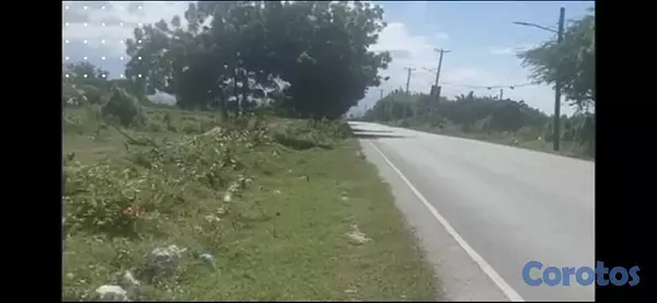 solares y terrenos - Solar en venta en Barahona – Zona tranquila 300m2  9