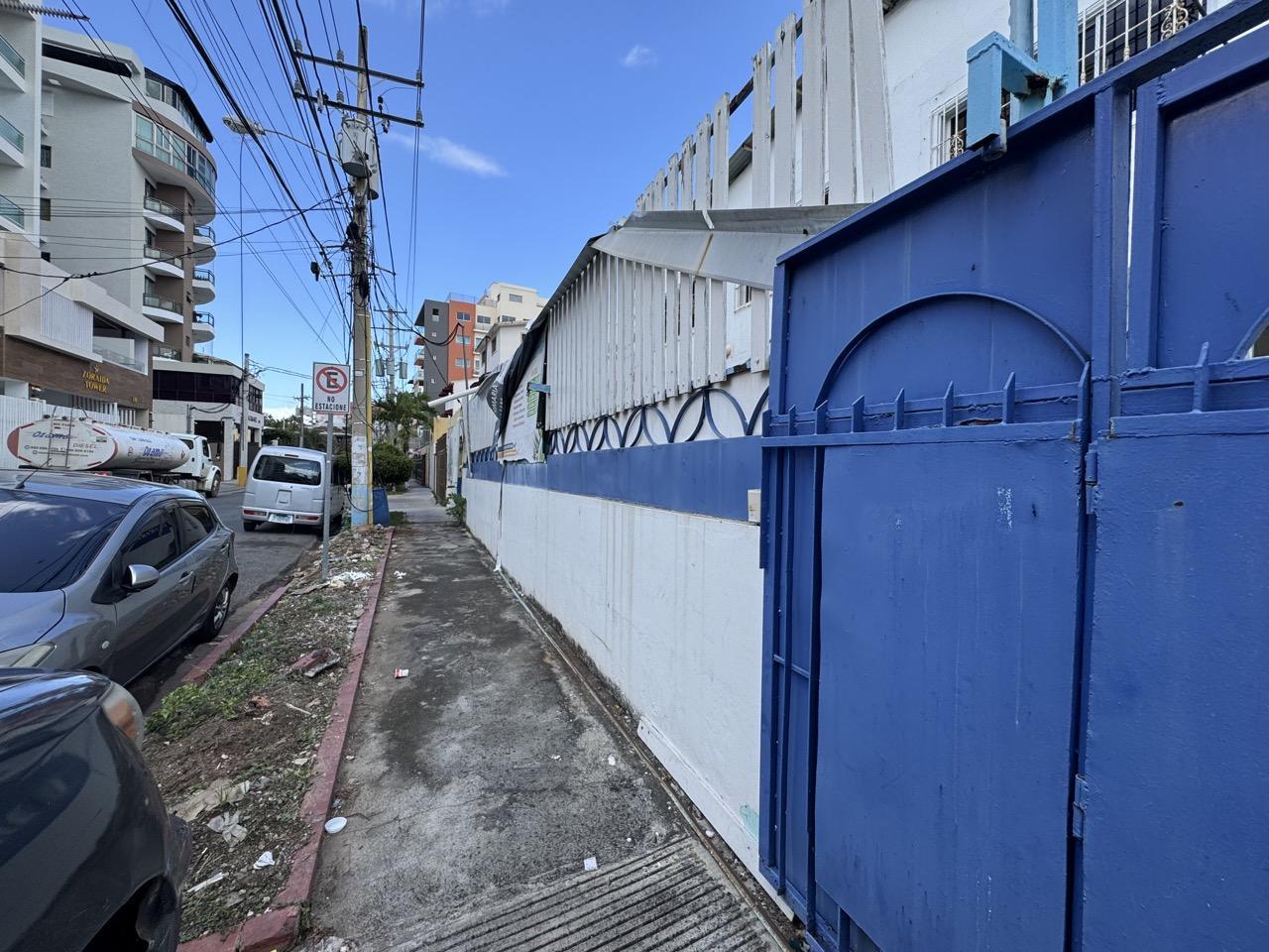 oficinas y locales comerciales - Locales comerciales Alquiler Bella Vista Santo Domingo 4