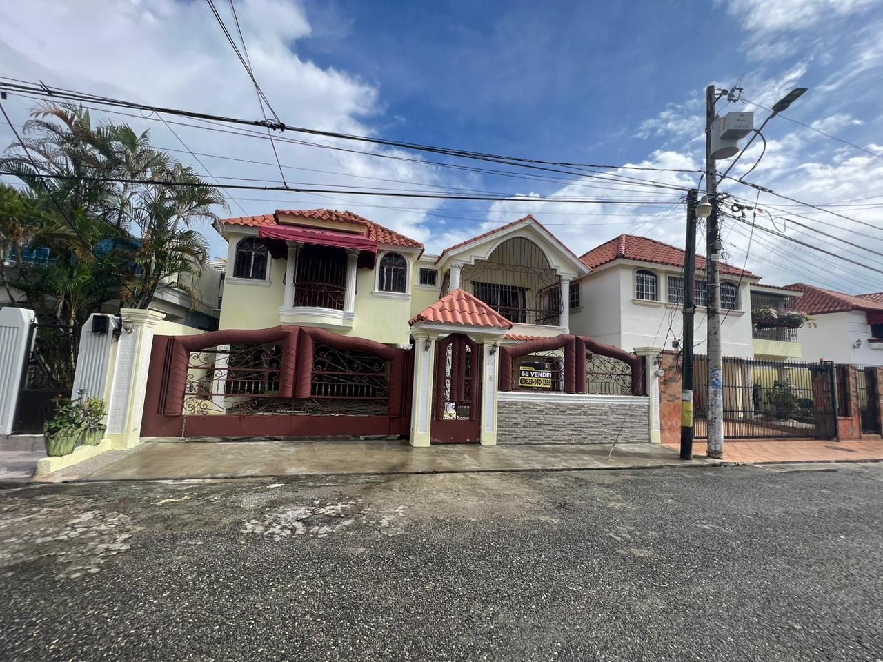 casas - Alquilo / rento  ó Vendo Casa en Vista Hermosa 1