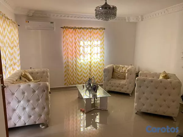 casas - Casa de un nivel amplia, con patio y preparada par 16