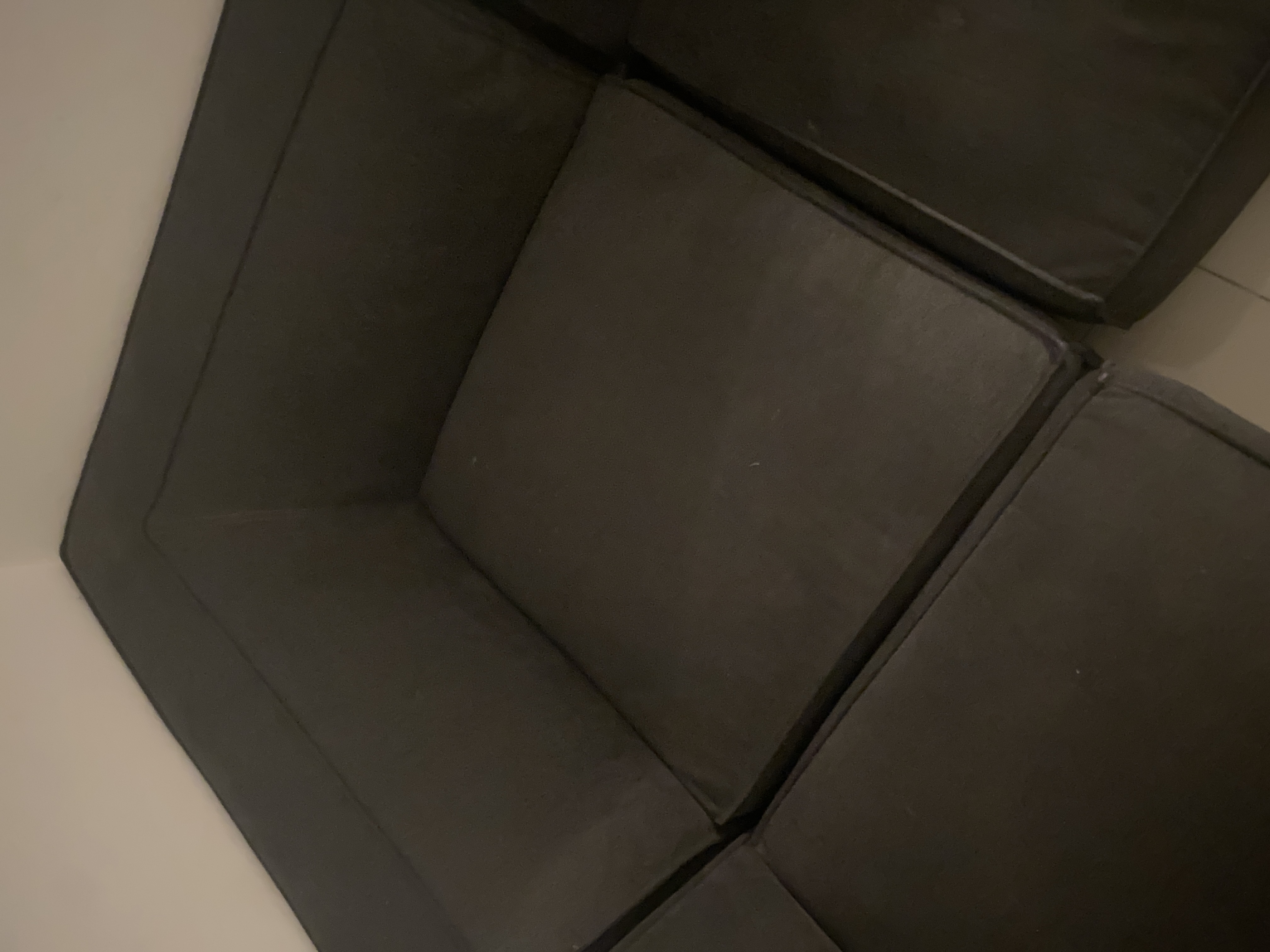 muebles y colchones - Vendo Mueble seccional en L Gris en 10 mil negociable!  2