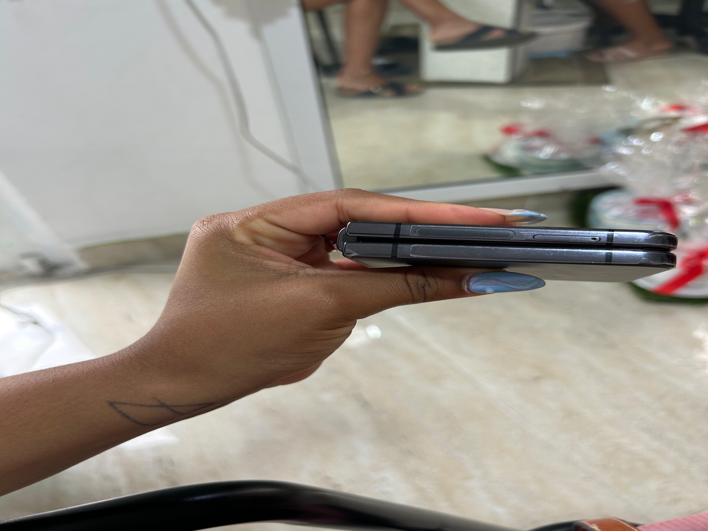 celulares y tabletas - Samsung Galaxy Z Flip 4 4