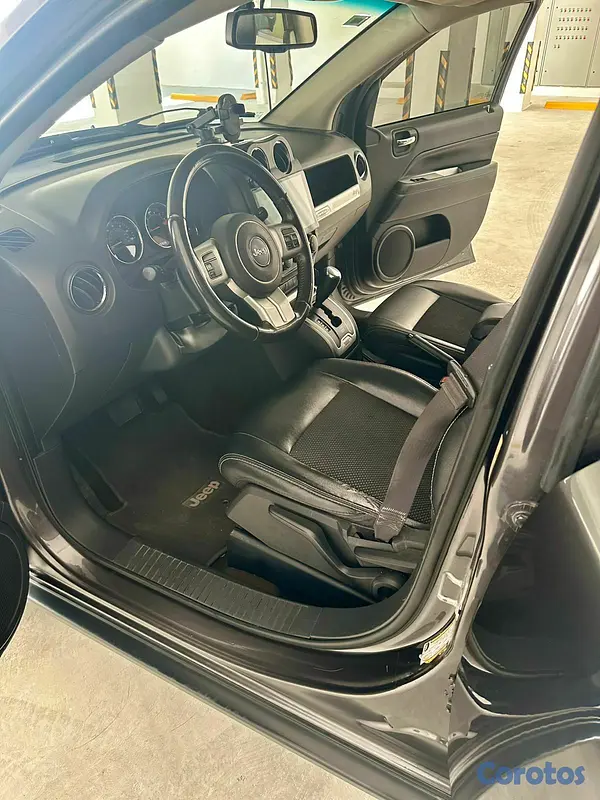 jeepetas y camionetas - JEEP COMPASS  2016 3