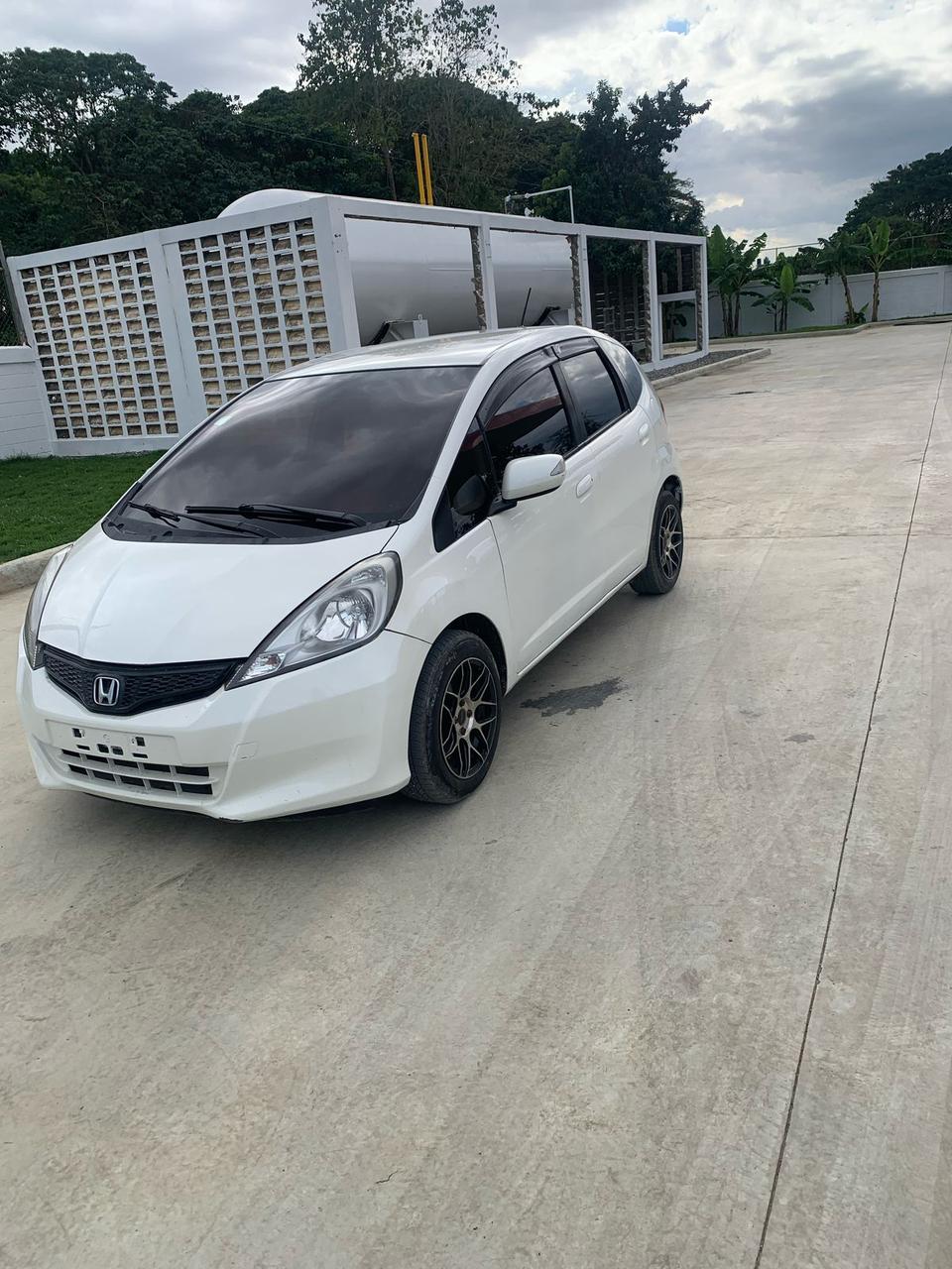 carros - La Honda Fit trae unos aros deportivos y esta nuev 9