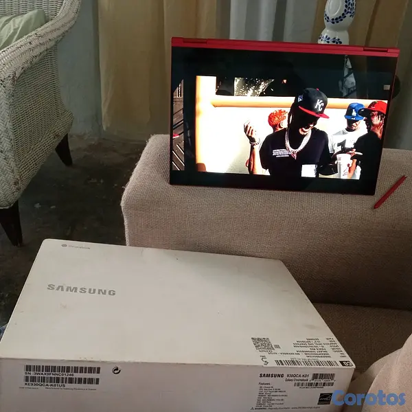 computadoras y laptops - Samsung Galaxy Chromebook 13.3" 4K AMOLED Fiesta R 6