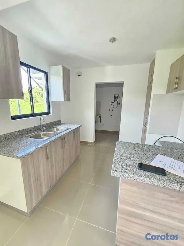 apartamentos - Primer Nivel de Venta ubicado en Llanos de Gurabo 8