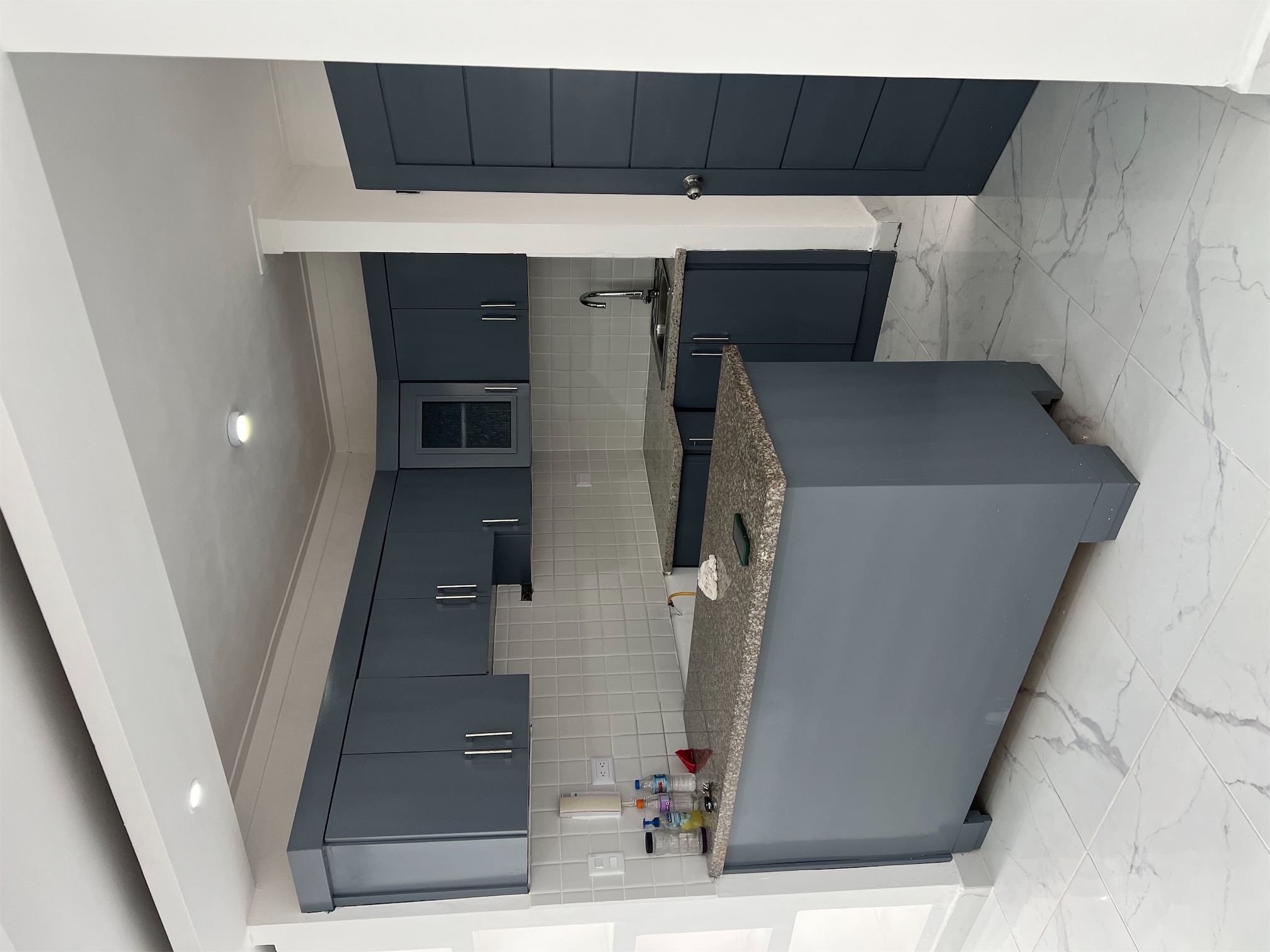 apartamentos - Vendo primer nivel remodelado en palma real 8
