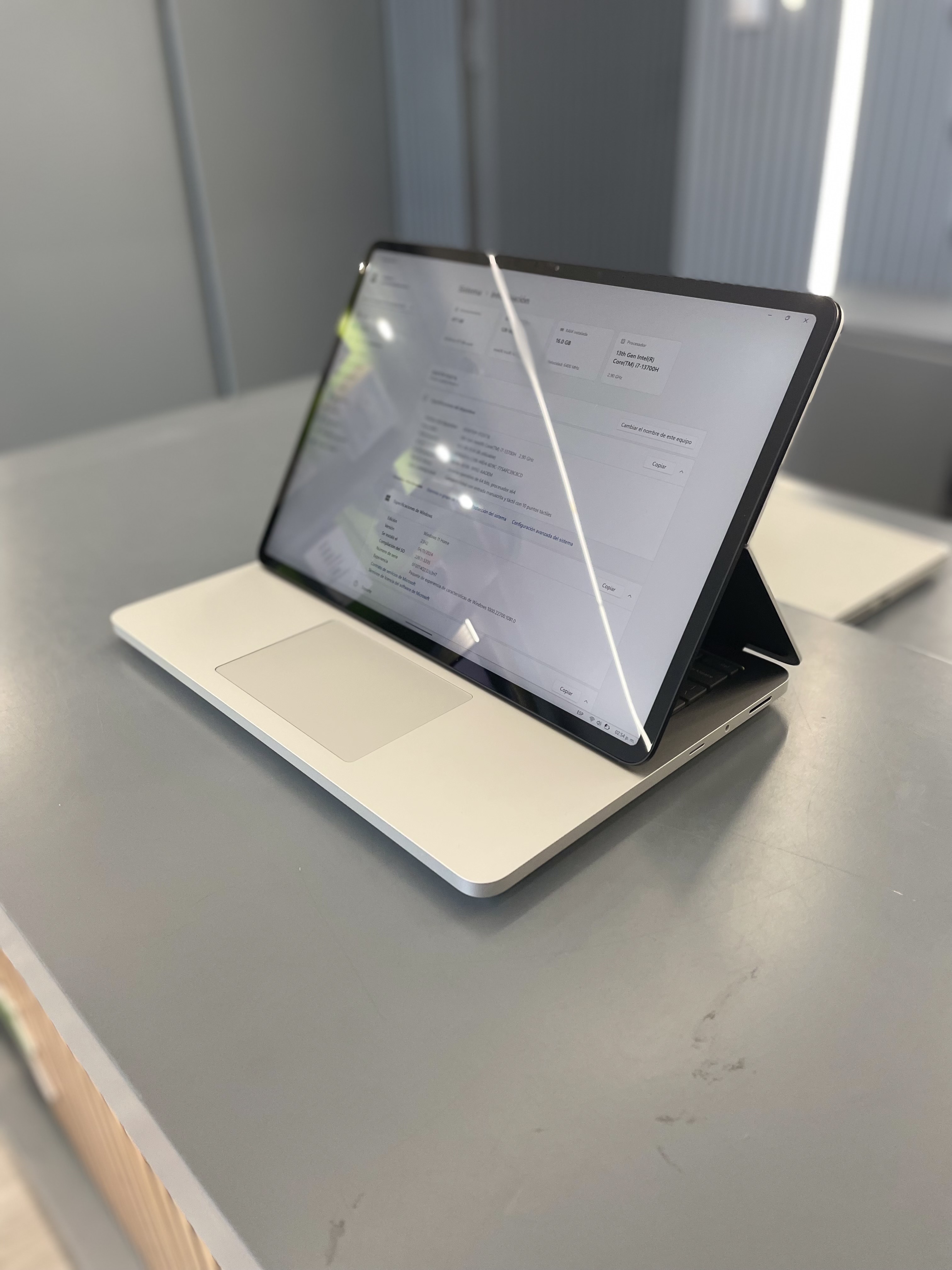 computadoras y laptops - Laptop Microsoft Studio 2 13TH Gen core i7 
16Gb de ram
512gb SSD  7