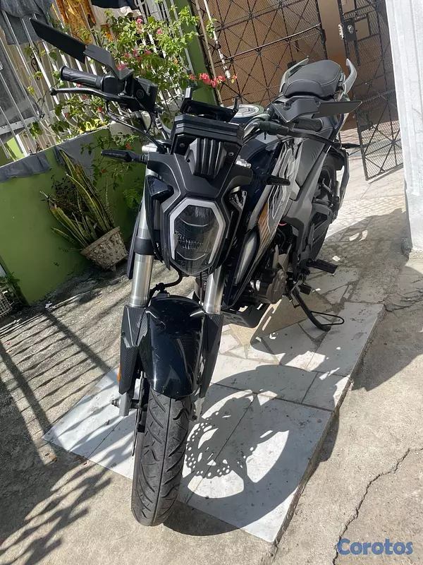 motores y pasolas - Loncin CR250 4V 2024 / Como Nuevo  2