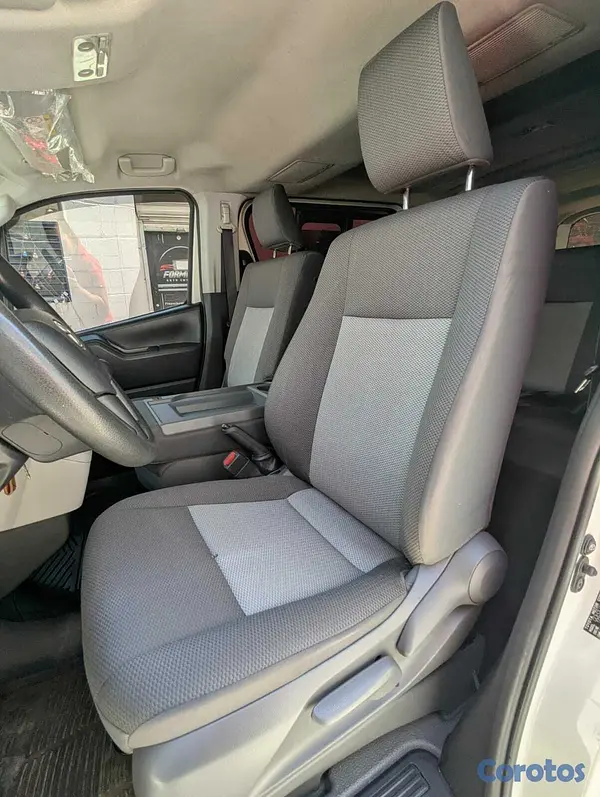 otros vehiculos - TOYOTA HIACE DELUXE 2021 AMERICANA 8